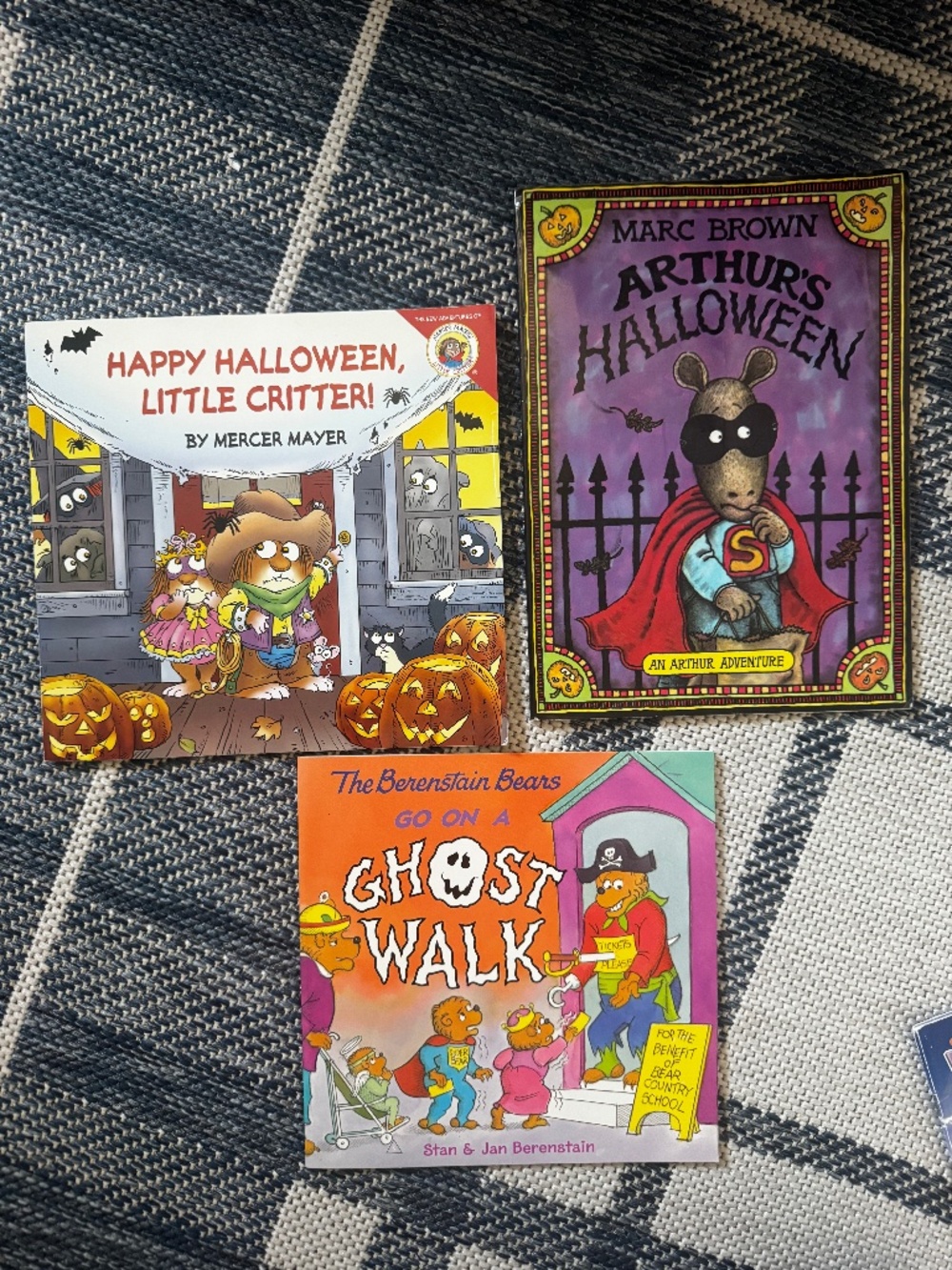 Nostalgic Halloween Bundle | Arthur, The Berenstain Bears & Little Critters
